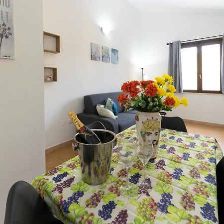 Casa Al Vicolo 99 Lägenhet Birgi Vecchi Exteriör bild