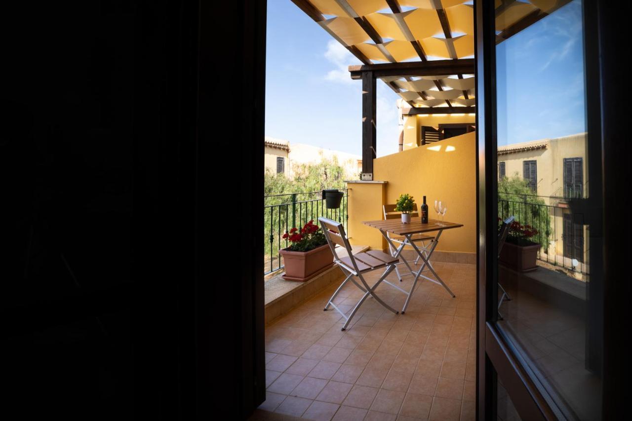 Casa Al Vicolo 99 Lägenhet Birgi Vecchi Exteriör bild
